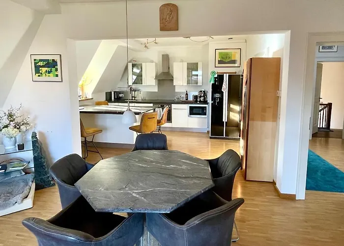 Luxus Penthouse 100qm Mit Sauna, Whirlpool, Terrasse, Garage, Ruhig Und Zentral