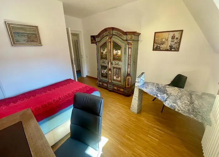 Luxus Penthouse 100qm Mit Sauna, Whirlpool, Terrasse, Garage, Ruhig Und Zentral Ulma